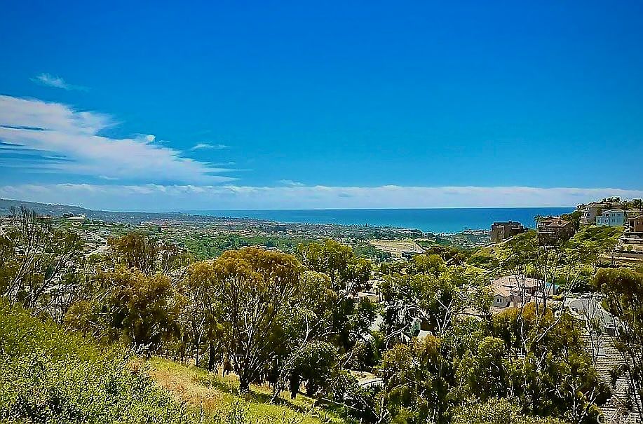 2nd image of 72 Marbella