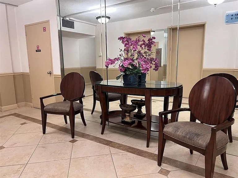 4250 Galt Ocean Dr #7K — Photo 2
