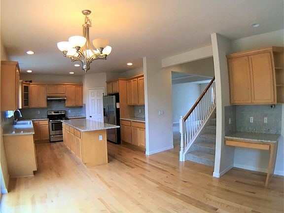 4th image of 1128 Pike St NW