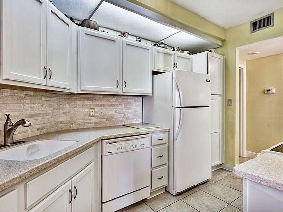 4th image of 1096 Scenic Gulf Dr Unit 208