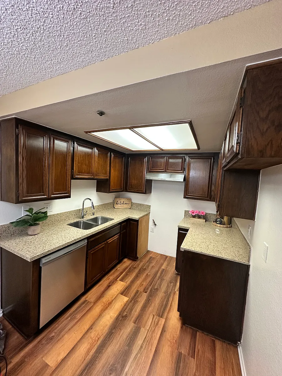 Kitchen with/Dishwasher & Rangehood. Applience package is available. - 14410 Cerise Ave #17