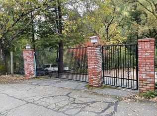 475 Spanish Canyon Dr, Ukiah, CA 95482