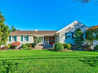 137 Harborview Dr, Massapequa, NY