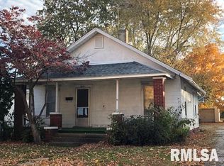 2212 N 15th St, Springfield, IL 62702