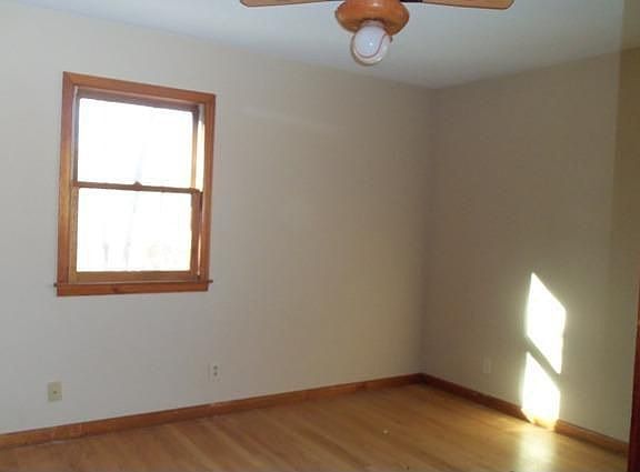4th image of 1005 Schafer Dr