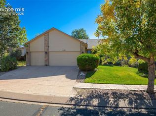 6705 Sleeping Giant Dr, Colorado Springs, CO 80923