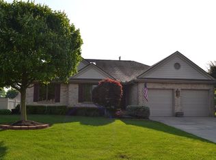 6 Peregrine Pl, Piqua, OH 45356
