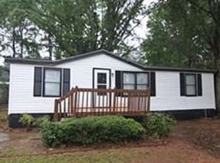 282 Lakeview Dr, Locust Grove, GA 30248