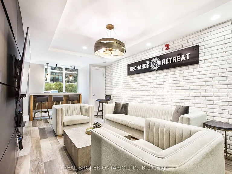 53 Arthur St S #802 — Photo 27