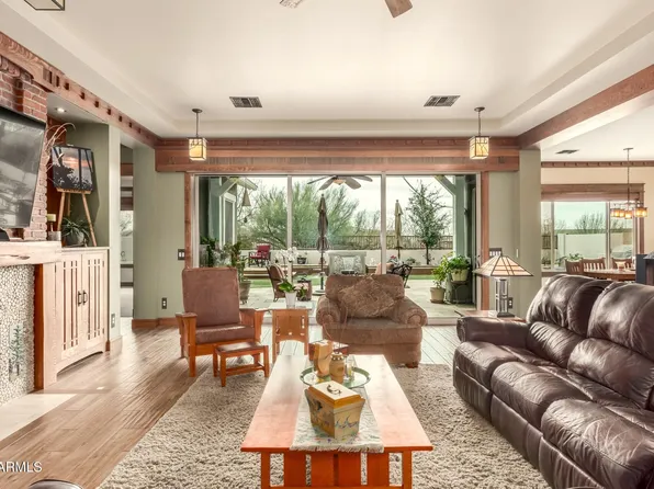 3123 E CAT BALUE Drive, Phoenix, AZ 85050