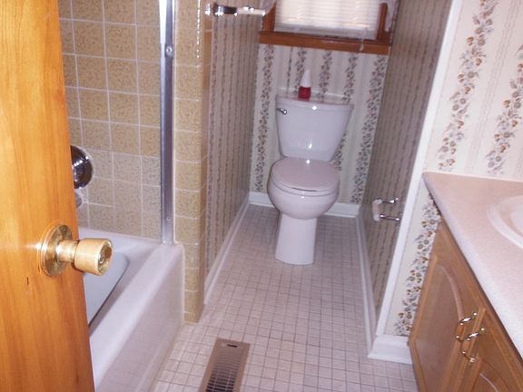 BATHROOM #1 WITH TUB & SHOWER