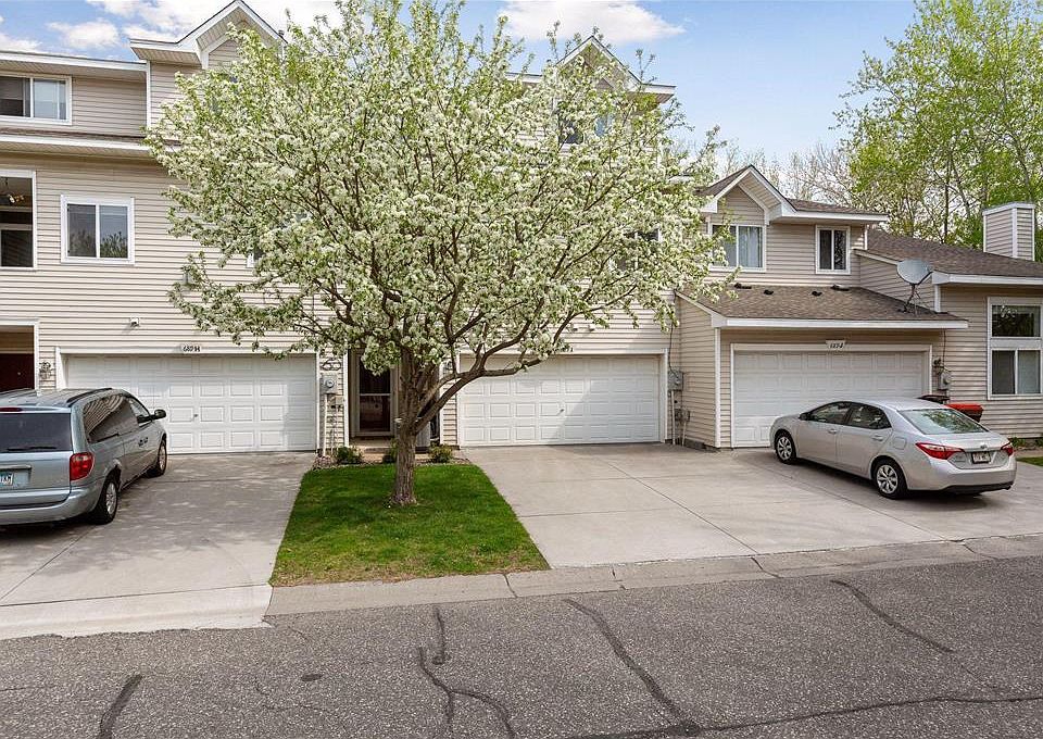 1st image of 689 Woodduck Dr Unit I
