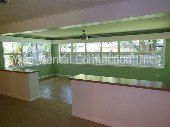 3rd image of 1505 Easton Dr