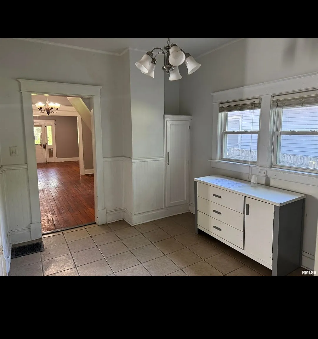 3 bed, 1348 sqft, $1,550 — Photo 3