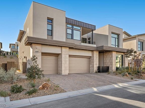 3rd image of 4829 Shady Ridge Dr