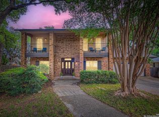13702 Yellow Oak Cir, San Antonio, TX 78232