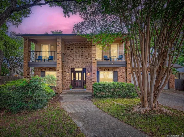 13702 Yellow Oak Circle, San Antonio, TX 78232