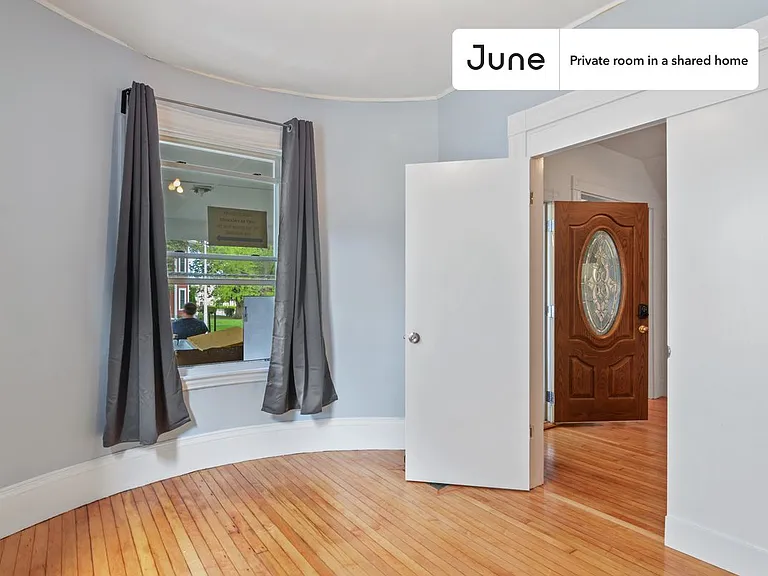 4 Sparhawk St #C — Photo 2