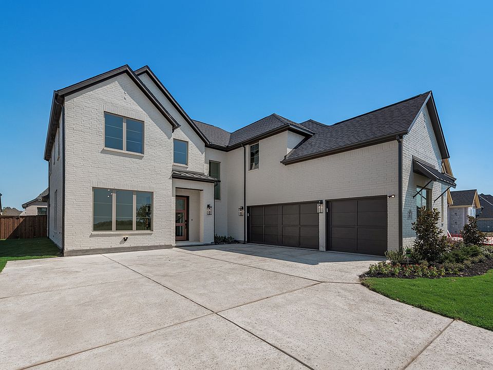 1st image of 834 Shady Oaks Dr