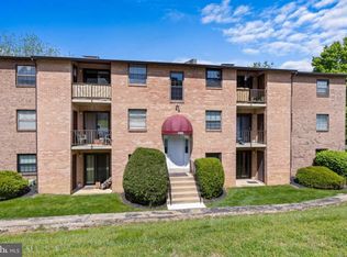 1923 Valley Dr, West Chester, PA 19382