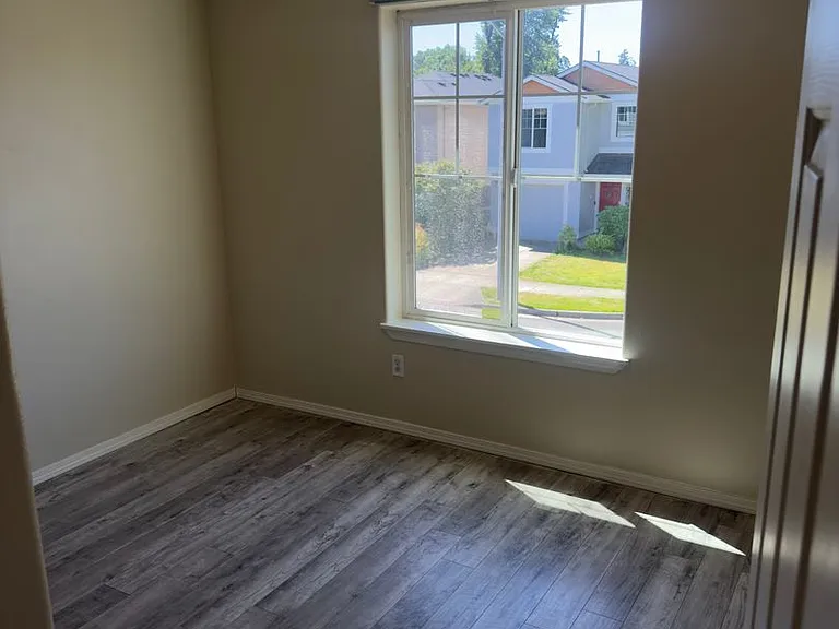 2327 E Sam Parrett Dr — Photo 17