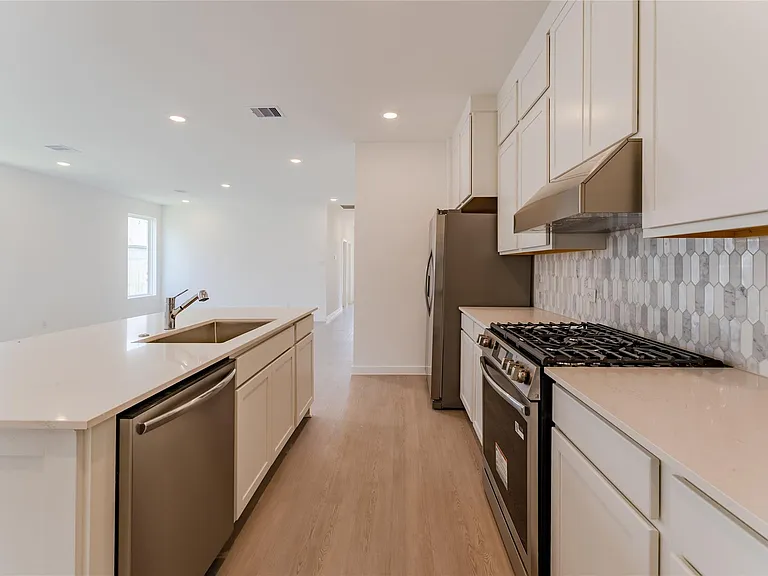 6671 Iron Clover Dr — Photo 16