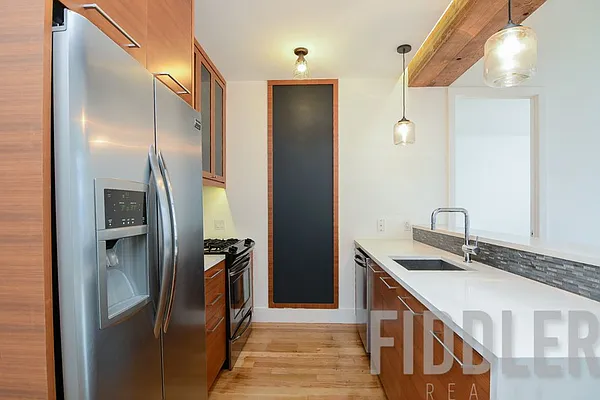 Rented by Fiddler Realty | media 20