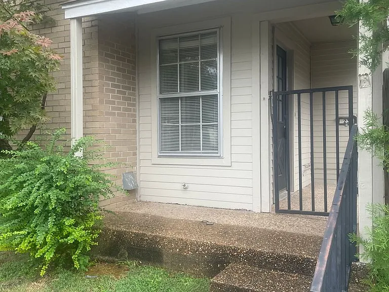 23 Rue Du Soleil St — Photo 1