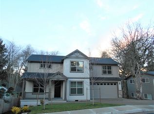 7805 SW Landau St, Portland, OR 97223