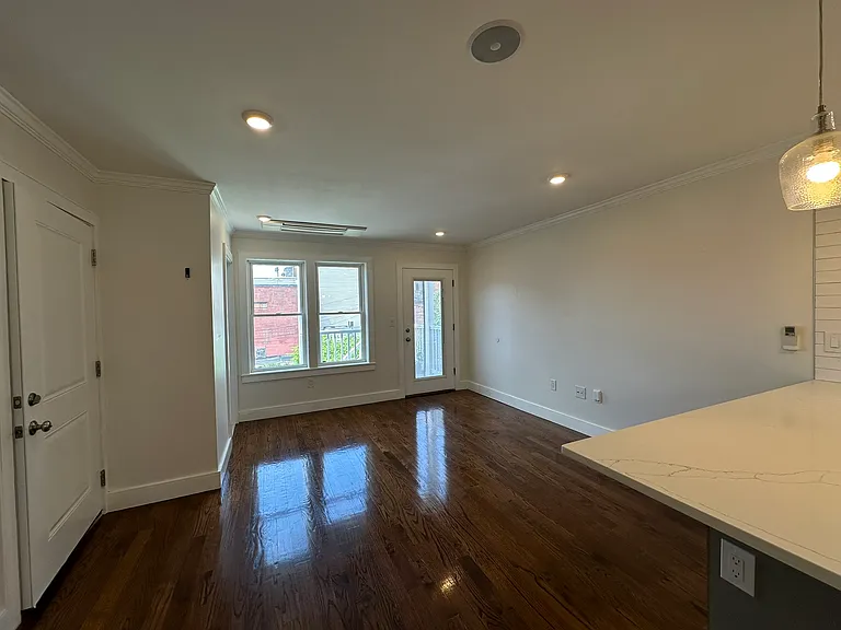 3 Morton Pl #2 — Photo 11