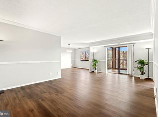 5901 Mount Eagle Dr APT 716, Alexandria, VA 22303