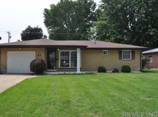 89 Cambridge Dr, Granite City, IL