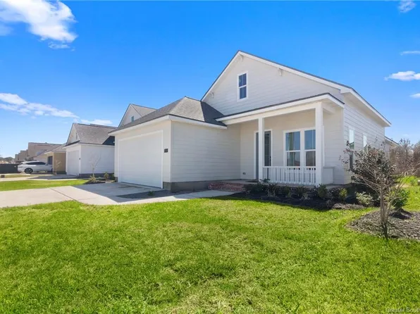 748 Lakewood Pointe Dr, Lake Charles, LA 70605
