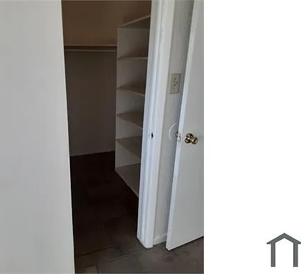 2423 Boxwood St #7 — Photo 7