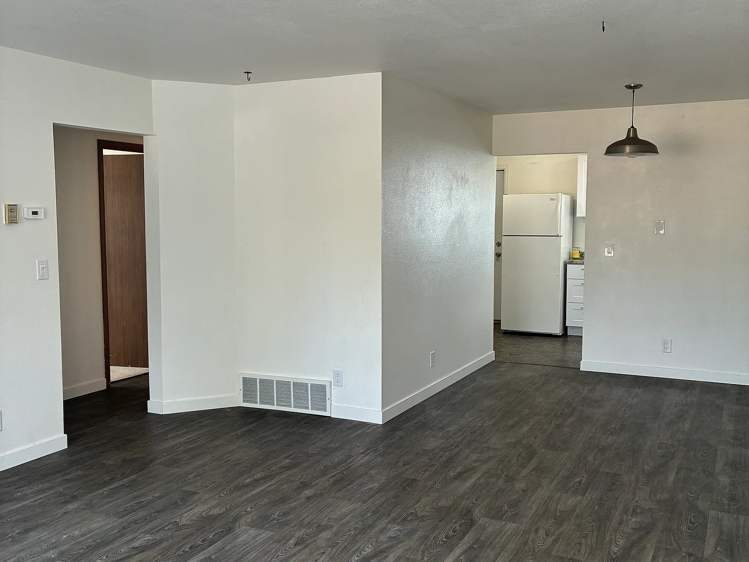 3 bed, 1015 sqft, $2,200 — Photo 3
