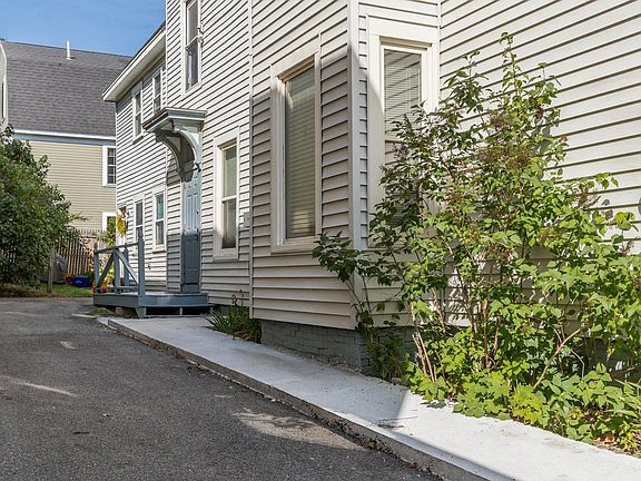 3rd image of 42 Deering Ave #3