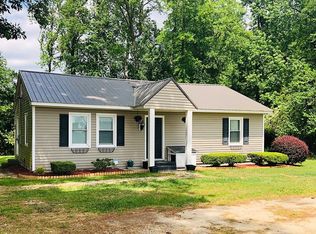 6519 Barefoot Rd, Wade, NC 28395