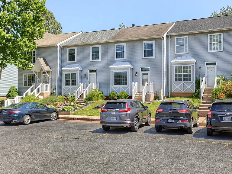 618 Milford Ct — Photo 33
