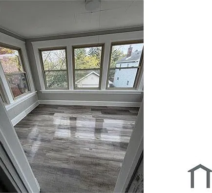 3 bed, $1,100 — Photo 4