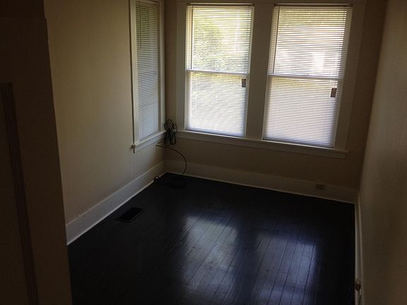 4th image of 824 Dalzell St
