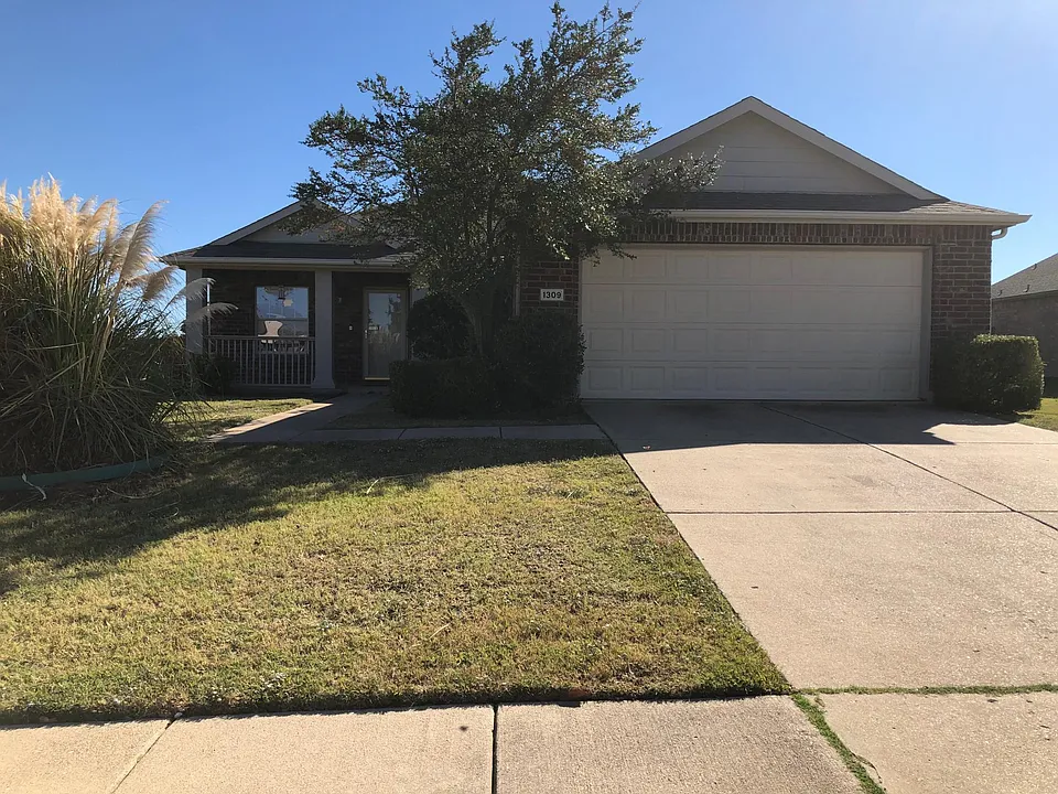 1309 Huntsville Dr