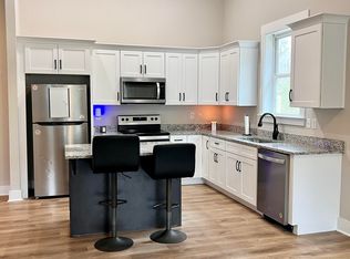 47 Langley Dr, La Fayette, GA 30728