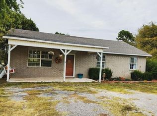 10475 SW Gowen Rd, Hartshorne, OK 74547