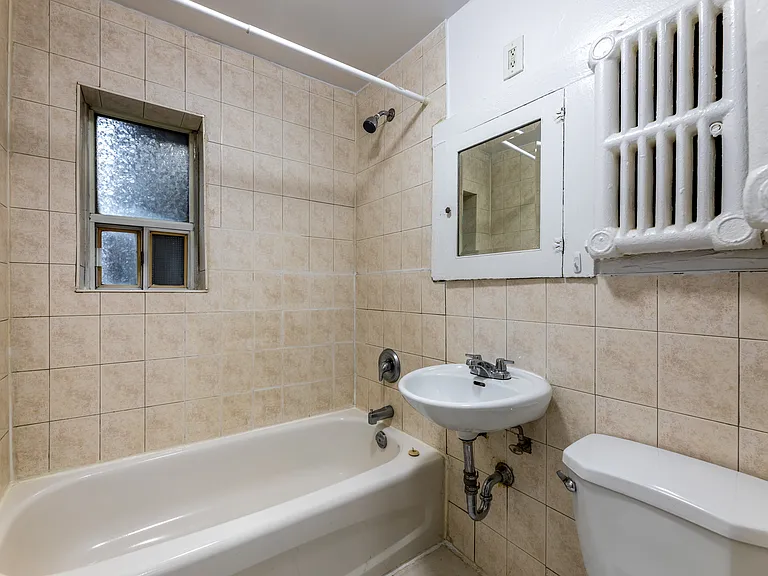 1 Homewood Ave — Photo 23