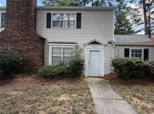 8525 Castle Pine Ct, Charlotte, NC 28226