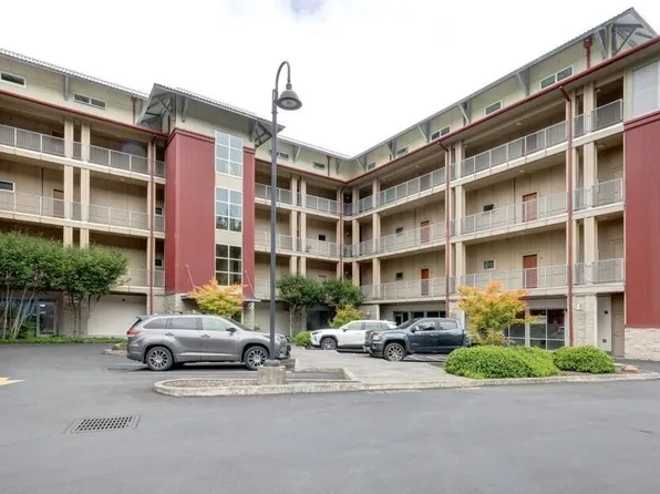 3930 Abbey Ln, Astoria, OR 97103