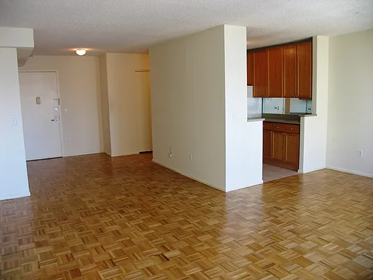 Rented by CityView Real Estate Inc. | media 25