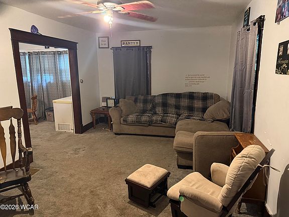 3rd image of 321 W Ashton Ave