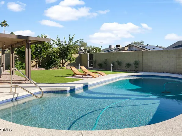 2033 E CARSON Drive, Tempe, AZ 85282