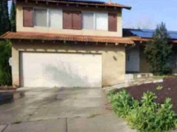 2594 Mercedes Ave, Highland, CA 92346